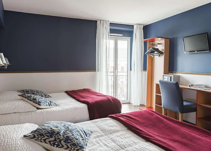 Hotel Brit De Paris 2*